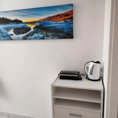 Amarilla 202 * Costa Del Silencio